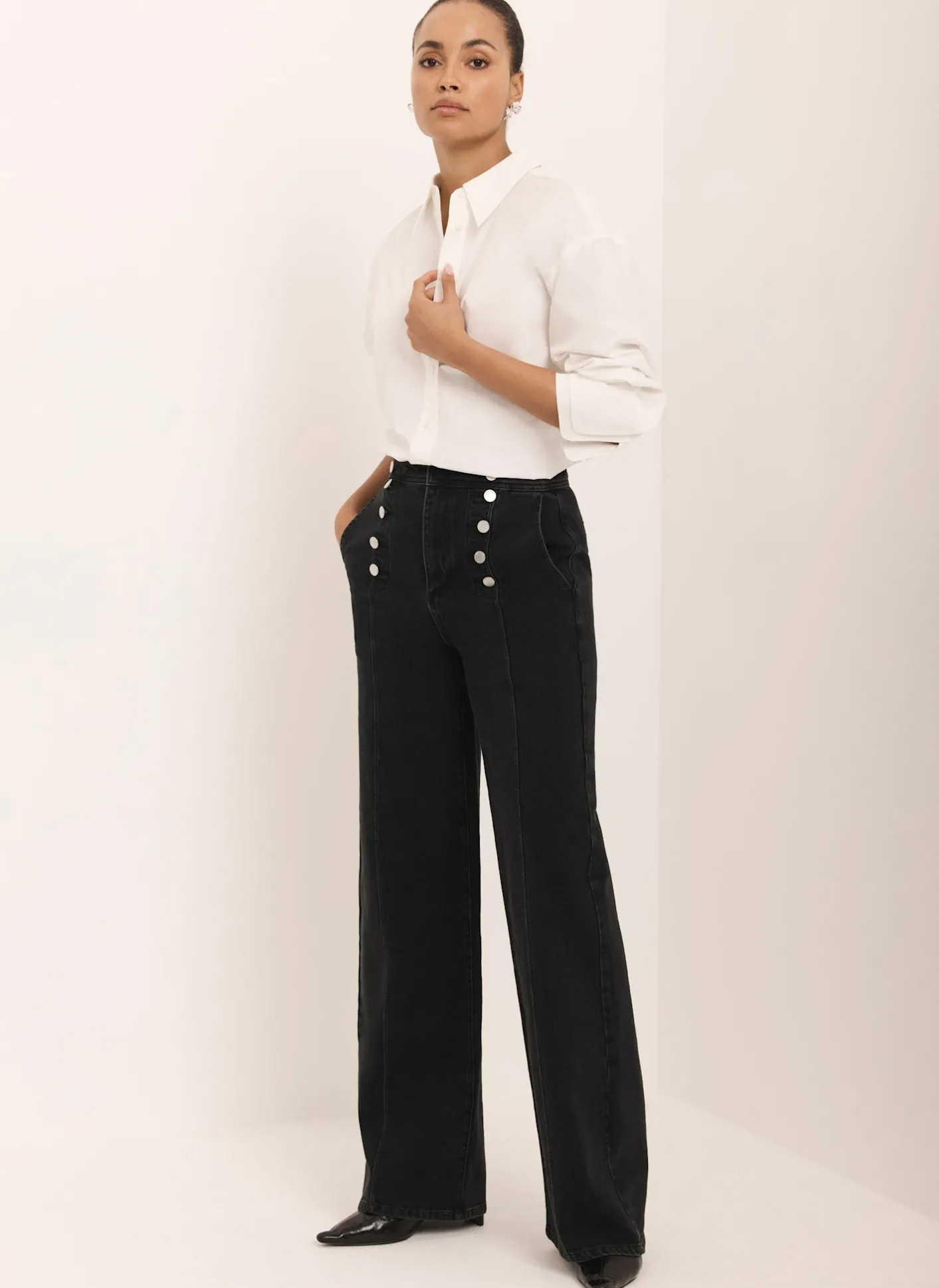 Hot Button Detail Wide Jeans Jeans|Wide Leg Jeans